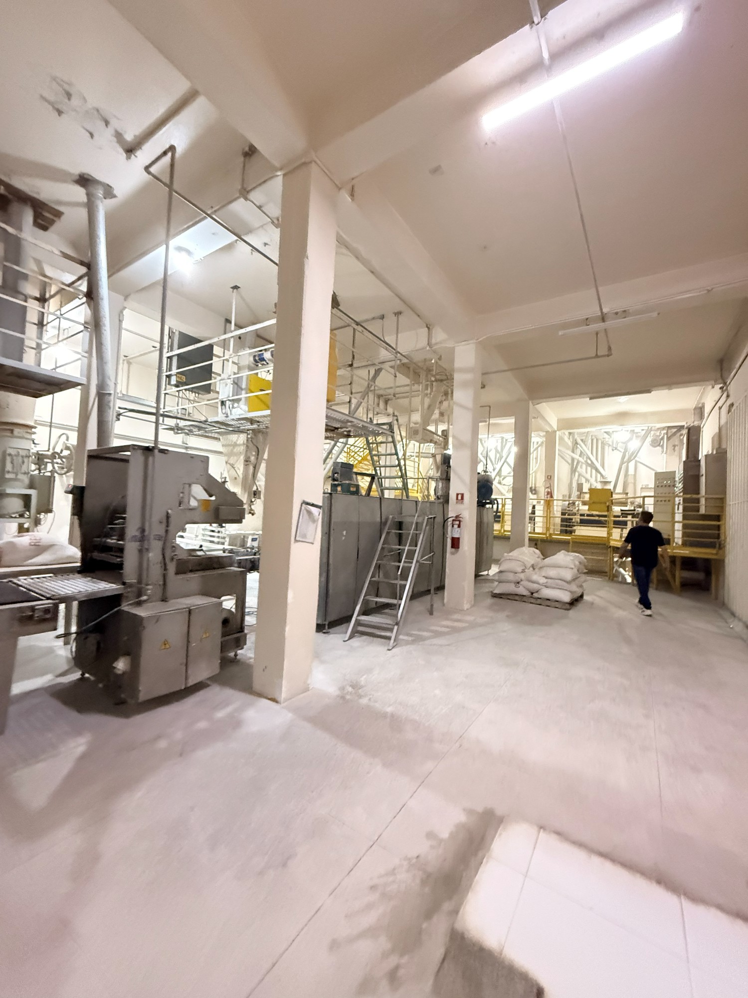 Interior da unidade fabril da Moinho Centro Norte